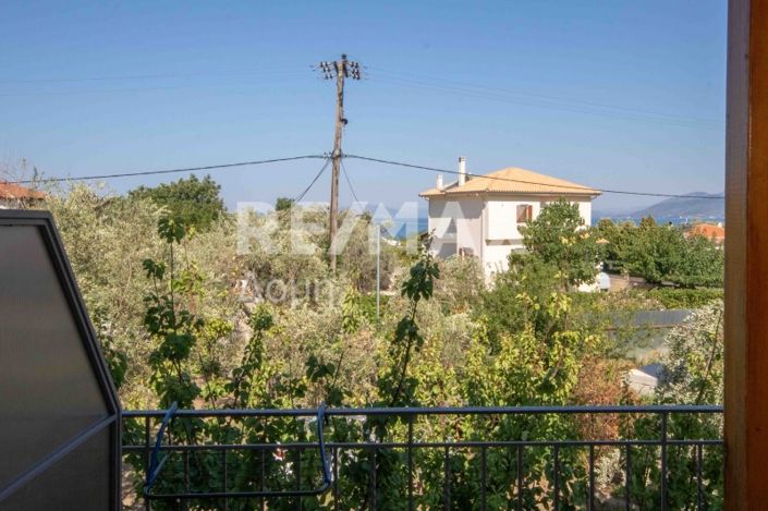 Image No.12-3 Bed Property for sale