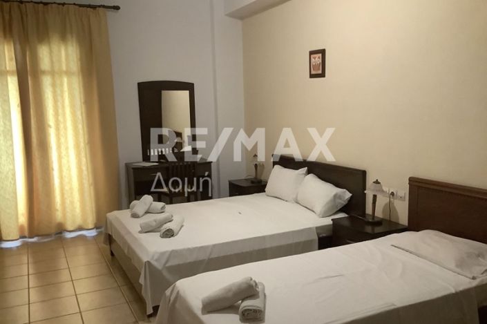 Image No.19-10 Bed Property for sale