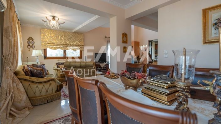 Image No.15-4 Bed Property for sale