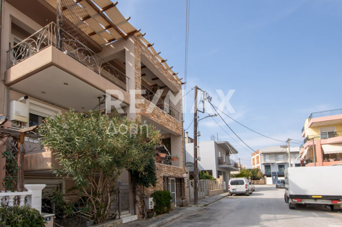 Image No.3-3 Bed House for sale