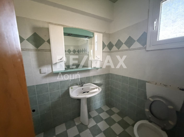 Image No.20-4 Bed House for sale