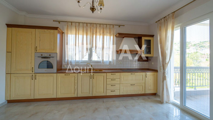 Image No.57-5 Bed Property for sale