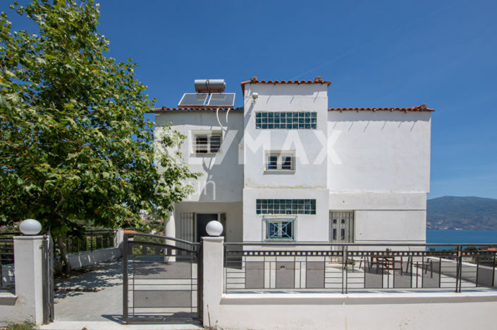 Image No.3-3 Bed Property for sale