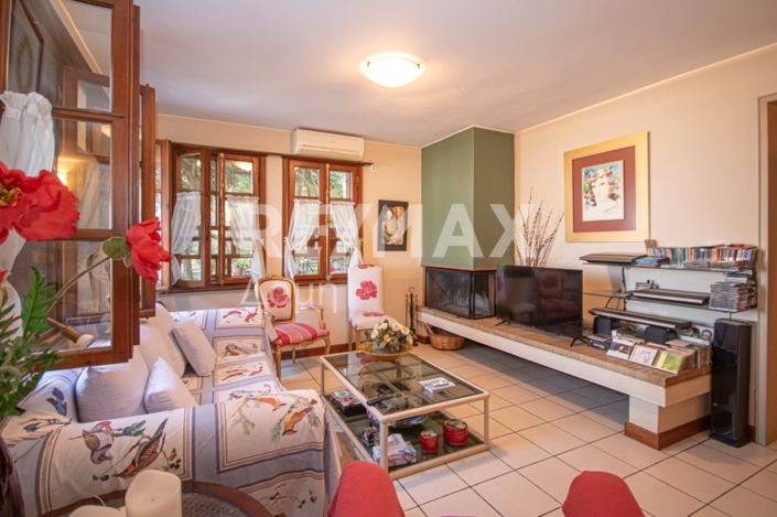 Image No.54-4 Bed Maisonette for sale