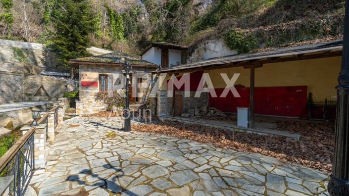 Image No.13-1 Bed House for sale
