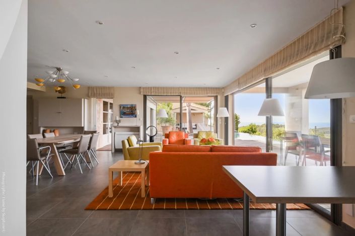 Image No.8-5 Bed Villa / Detached for sale