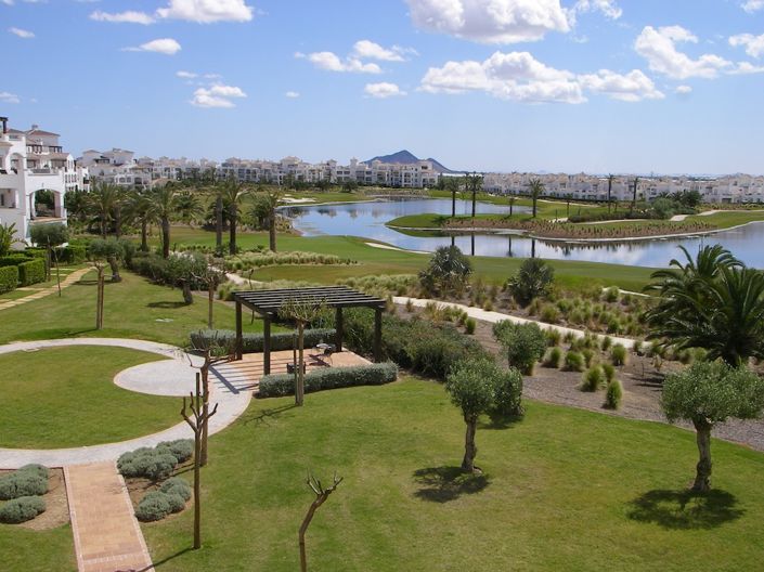 Image No.27-4 Bed Villa / Detached for sale