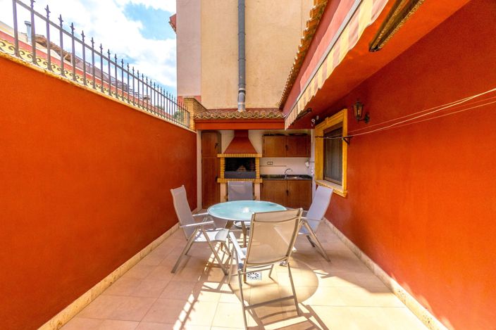 Image No.26-3 Bed Villa / Detached for sale