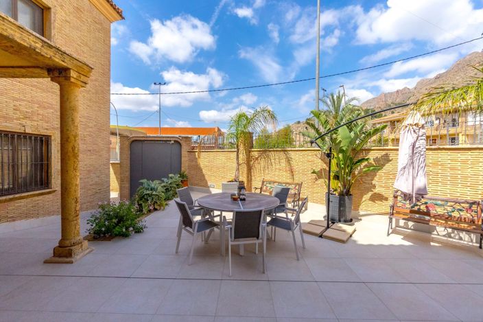 Image No.6-3 Bed Villa / Detached for sale