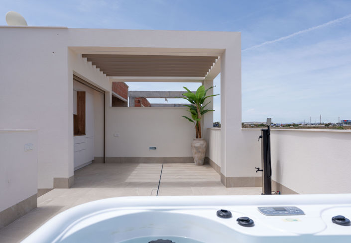 Image No.10-3 Bed Villa for sale