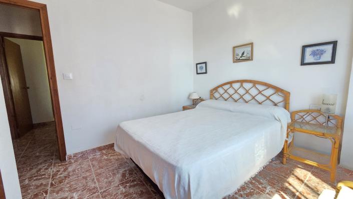 Image No.13-3 Bed Apartment for sale