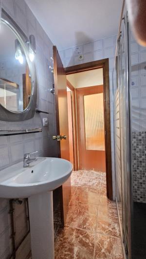 Image No.19-3 Bed Apartment for sale