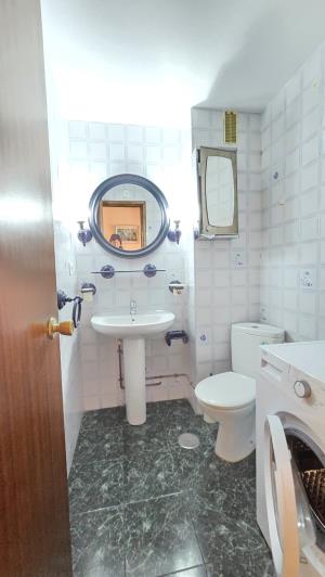 Image No.29-3 Bed Apartment for sale
