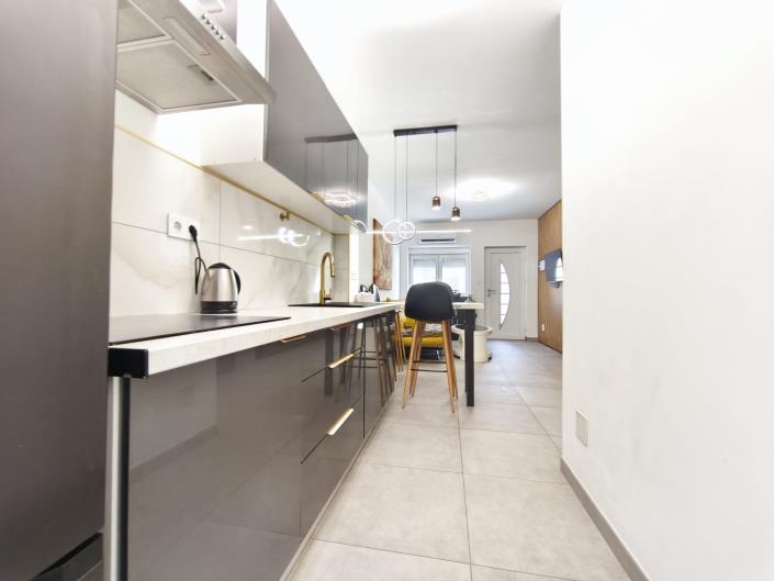 Image No.8-2 Bed Apartment for sale