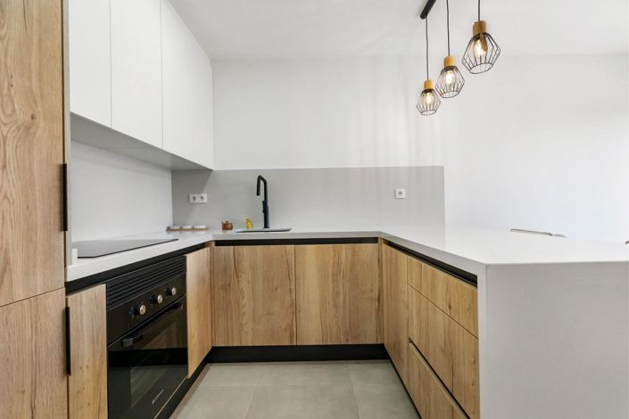 Image No.10-3 Bed Apartment for sale