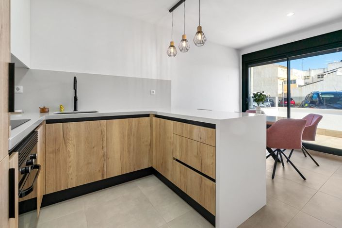 Image No.9-3 Bed Apartment for sale