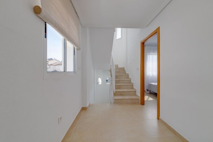 Image No.14-3 Bed Villa for sale