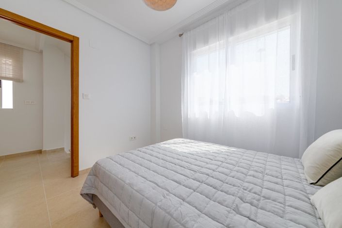 Image No.18-3 Bed Villa for sale
