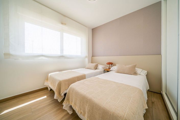 Image No.22-2 Bed Apartment for sale