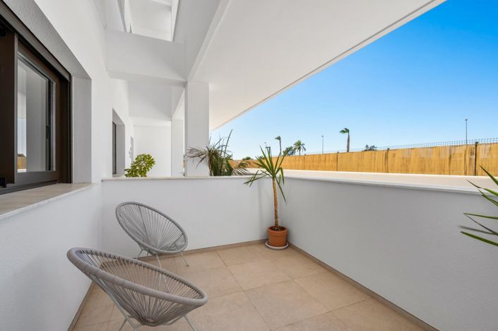 Image No.28-2 Bed Apartment for sale