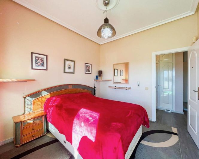 Image No.12-4 Bed Villa for sale