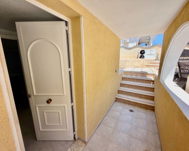 Image No.13-4 Bed Villa for sale