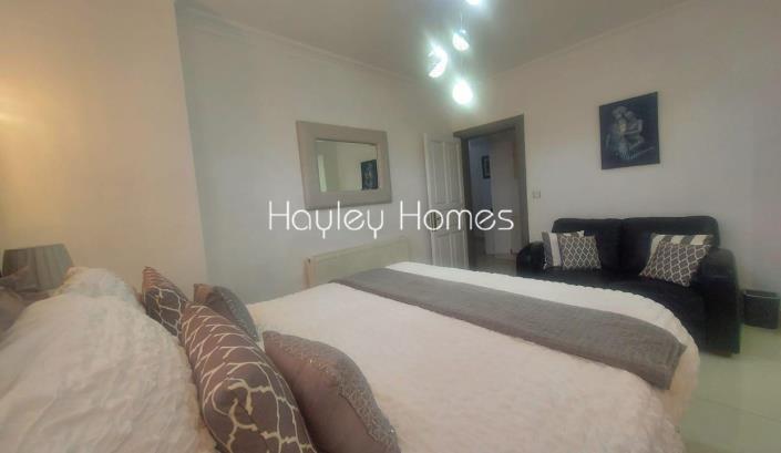 Image No.27-5 Bed Villa for sale