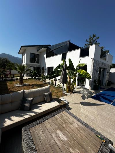 Image No.3-Villa de 4 chambres à vendre à Kadiköy