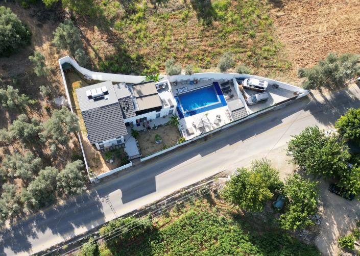 Image No.2-Villa de 4 chambres à vendre à Kadiköy