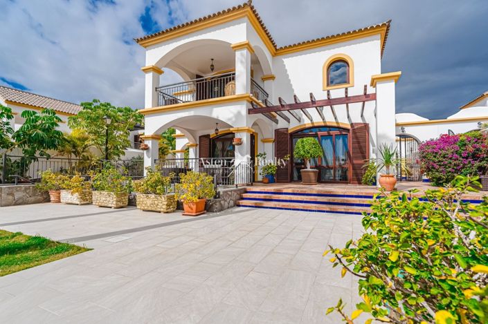 Image No.2-Villa de 5 chambres à vendre à Torviscas Alto