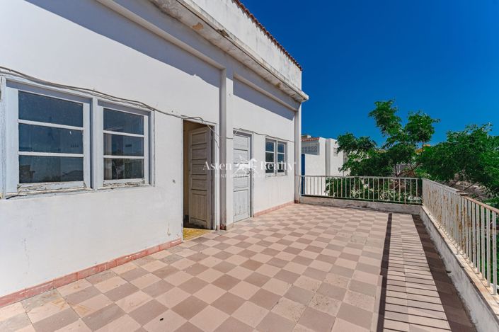 Image No.33-House for sale