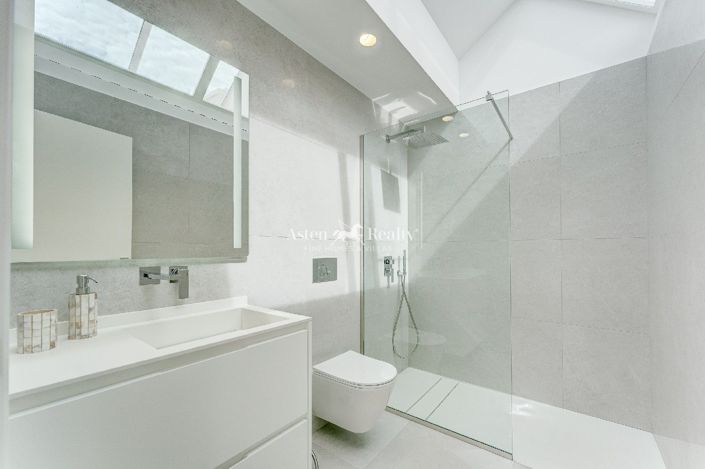 Image No.27-3 Bed House for sale
