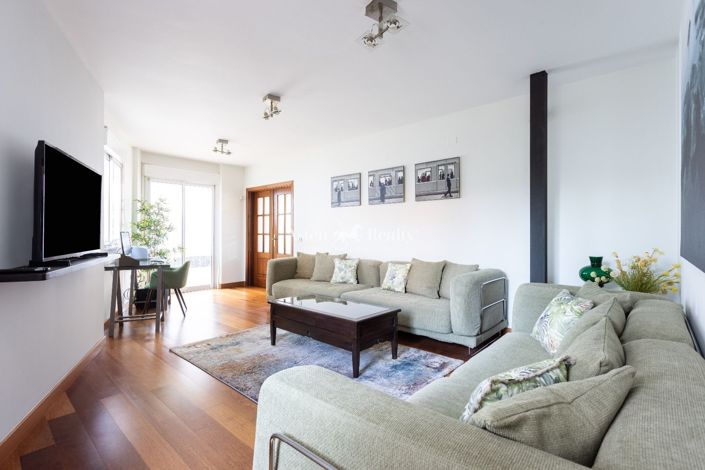 Image No.16-7 Bed Villa for sale