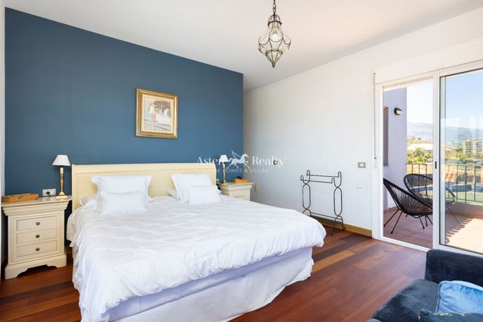 Image No.24-7 Bed Villa for sale