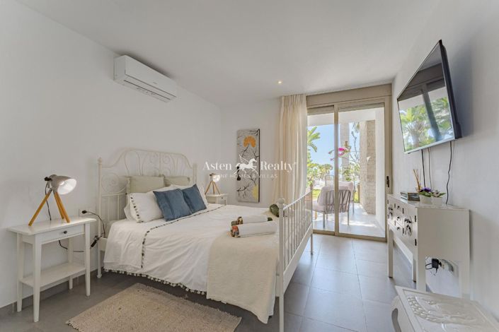 Image No.11-4 Bed Villa for sale