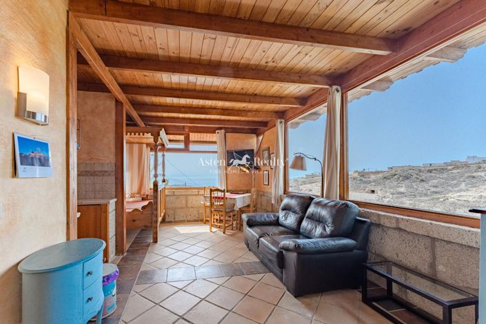 Image No.19-6 Bed Villa for sale