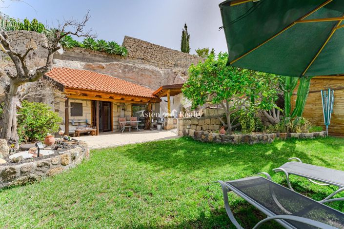 Image No.25-6 Bed Villa for sale