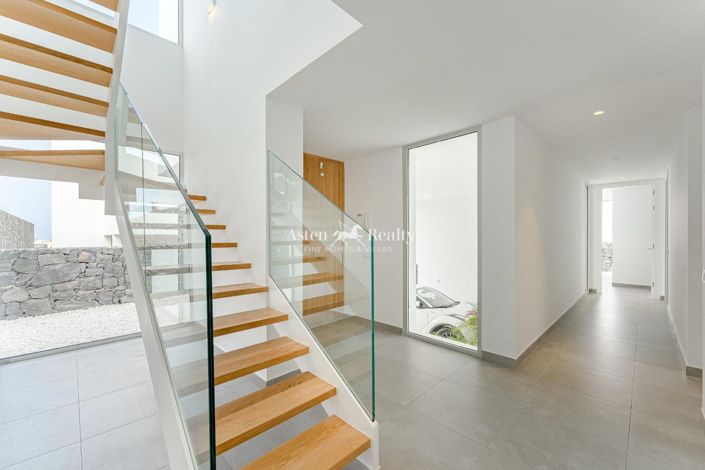 Image No.23-3 Bed Villa for sale