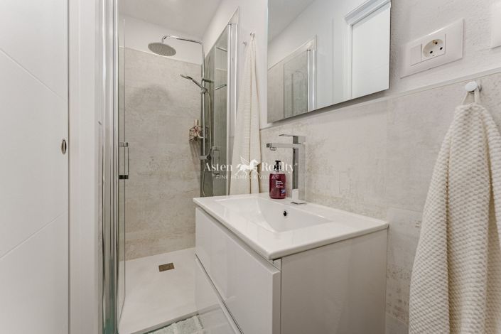 Image No.9-2 Bed Penthouse for sale