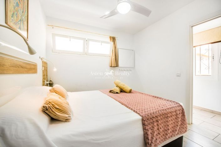 Image No.12-1 Bed Flat for sale