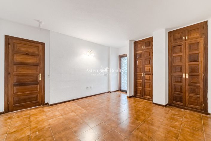 Image No.13-3 Bed Penthouse for sale