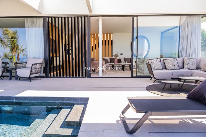 Image No.3-4 Bed Villa for sale