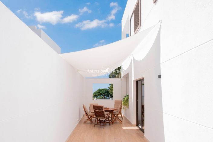 Image No.14-5 Bed Villa for sale