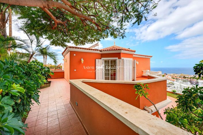 Image No.37-5 Bed Villa for sale