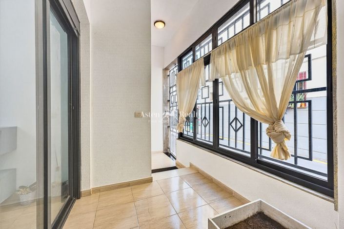 Image No.3-2 Bed Flat for sale