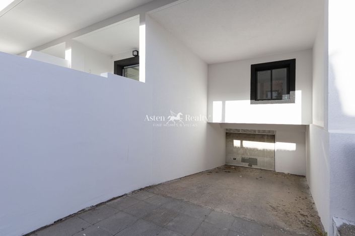 Image No.8-1 Bed Flat for sale