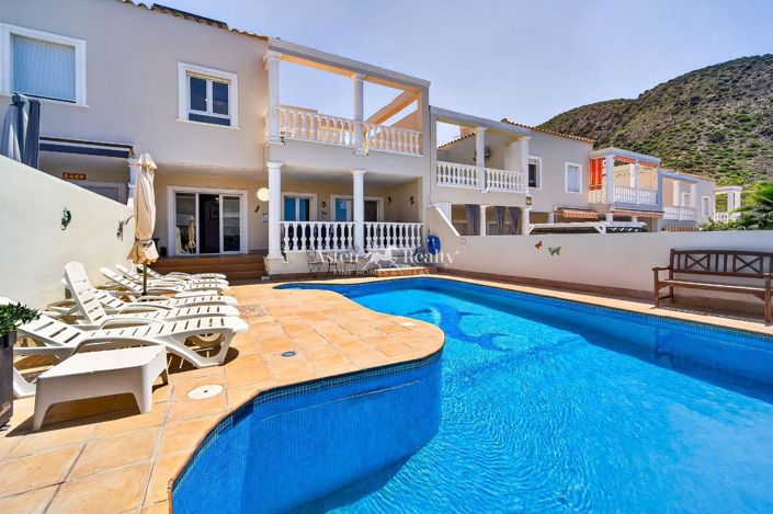 Image No.5-Villa de 4 chambres à vendre à Los Cristianos