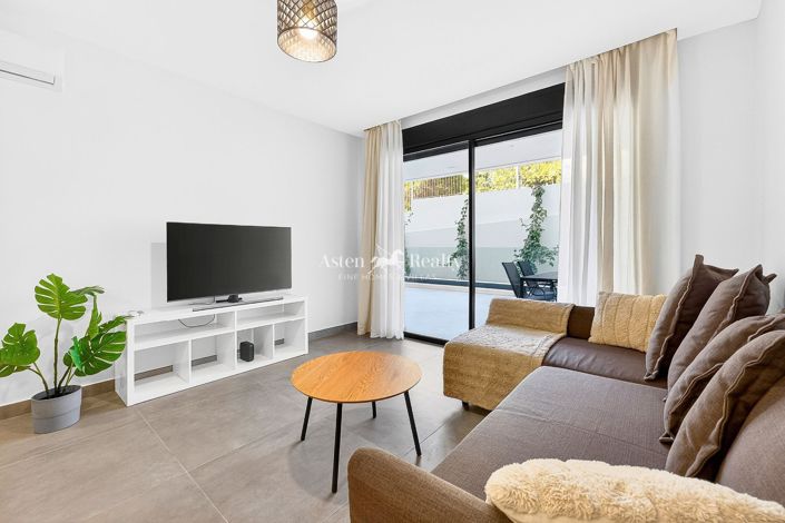 Image No.10-2 Bed Apartment for sale