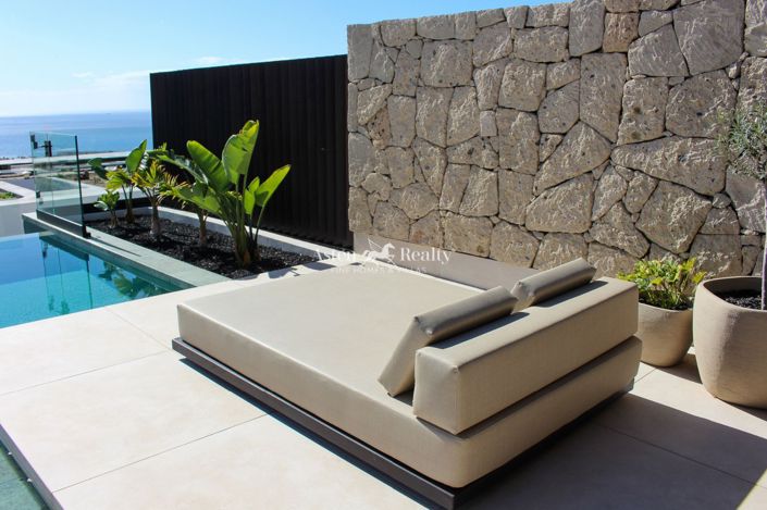 Image No.18-3 Bed Villa for sale