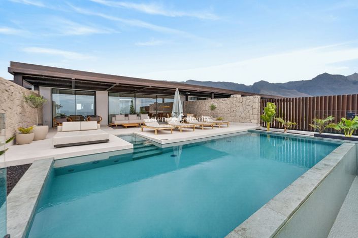 Image No.7-3 Bed Villa for sale